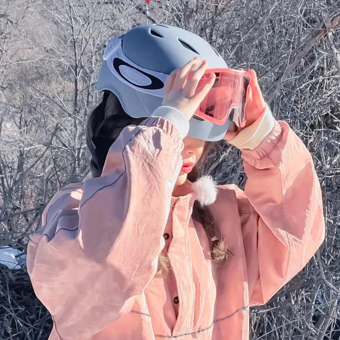 暗金丑岛君外传剧暗金犀原小姐